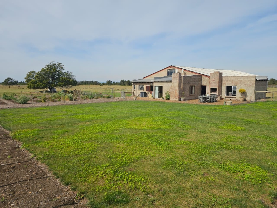 4 Bedroom Property for Sale in Riversdale Rural Western Cape